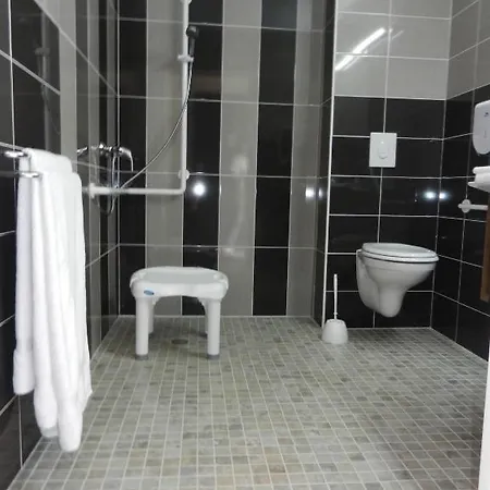 The Originals City, Albizia, 2*