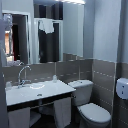 Hotel The Originals City, Albizia,